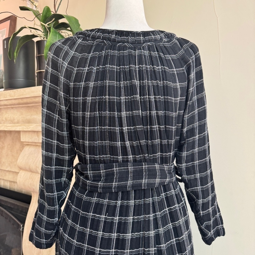 La Vie Rebecca Taylor Black Silver Plaid Long Sleeve Ruffle Womens Size S Belted - Picture 8 of 15